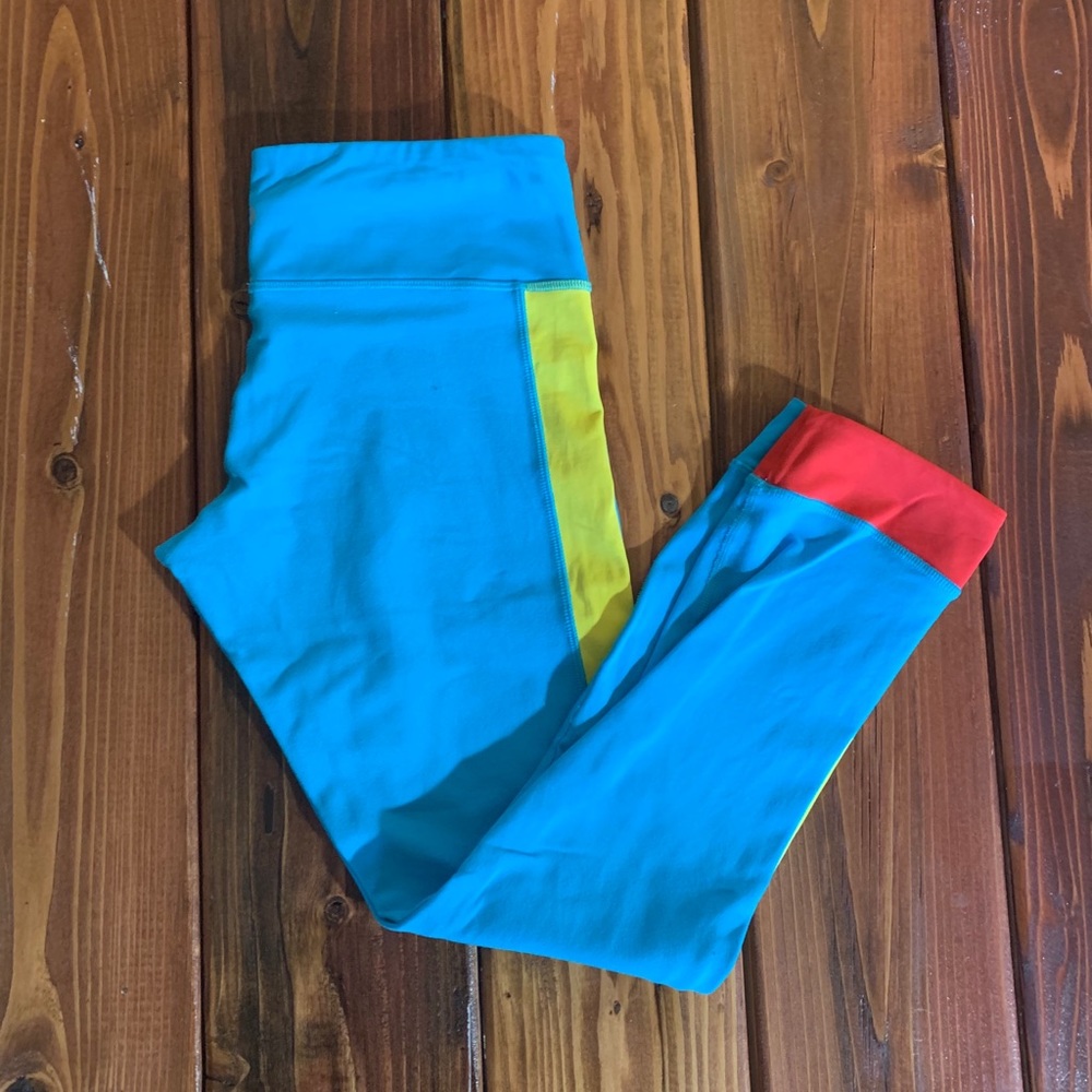 Lululemon crops